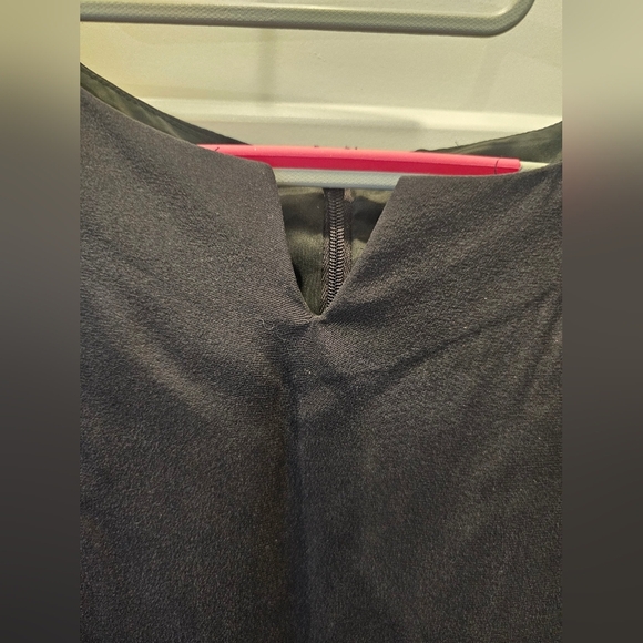 Coldwater Creek 100% Silk Black Floral Sleeveless Dress Size 6 Midi Lined - Picture 2 of 9